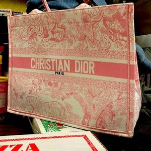 New Book Tote Pink and White Iconic Design